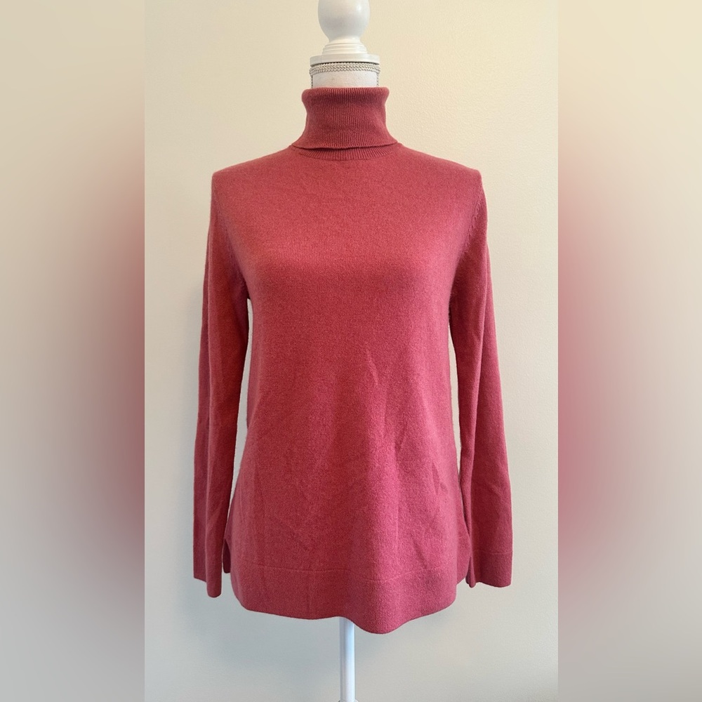 Neiman Marcus | 100% Cashmere Pink Turtleneck Sweater